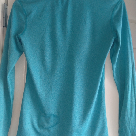 Nike Dri-fit top!! - Picture 3 of 7